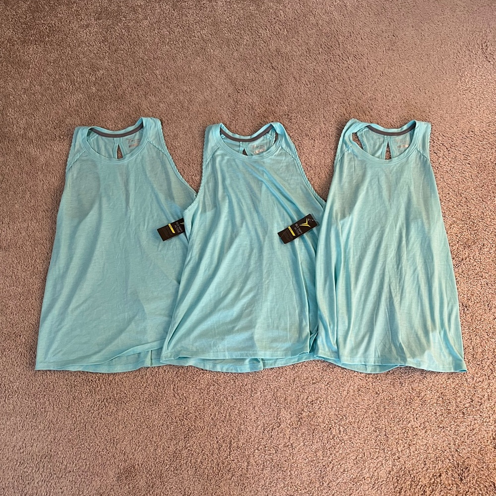 Old Navy Active Go Dry Tank Tops
